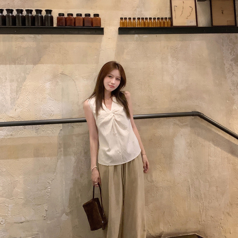 Yang Yang Yangruoyu【Rotating Rhythm】Twisted Vest Top V-Neck Drawstring Thin Linen Halter Top Yang Yang Yangruoyu【Rotating Rhythm】Twisted Vest Top V-Neck Drawstring Thin Linen Halter Top