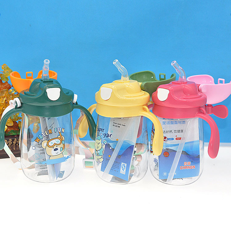 Tianyi nuevo niño bebé taza de paja niños taza de plástico mango correa de silicona boca taza de beber al por mayor