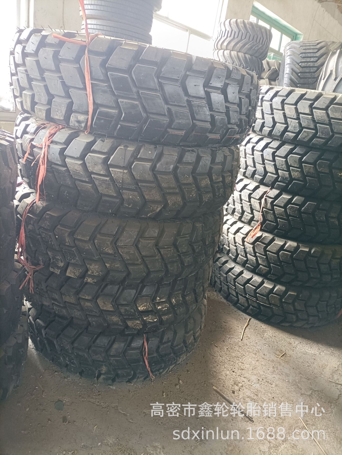 长期供应12.00 12.5 13 14.00 15.5 16.00-20 R20越野轮胎