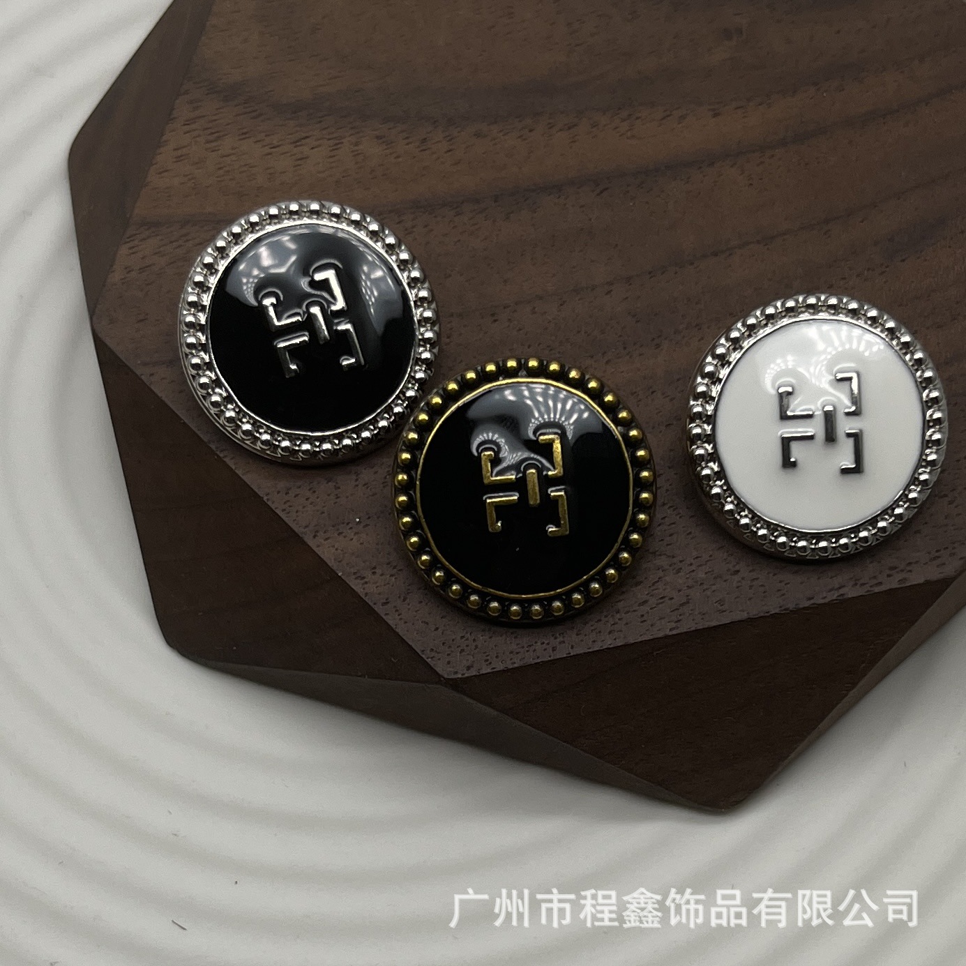 弧面滴油双C金属纽扣西装针织毛呢大衣扣子简约百搭装饰手缝钮扣