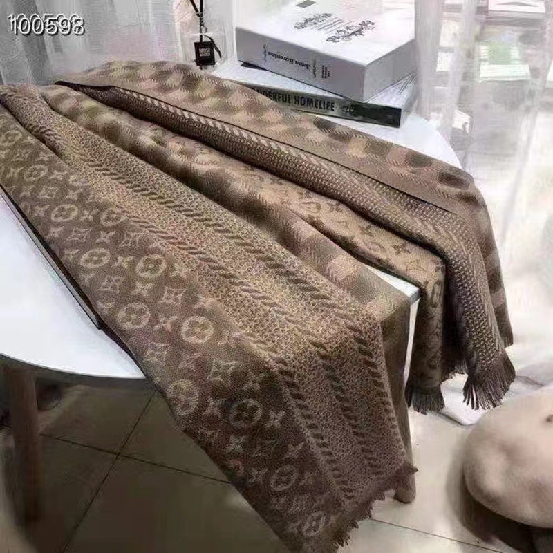 네잎 클로버 스티치 카멜 컬러