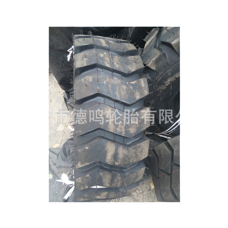 Neumático de maquinaria de construcción de Ventas de Fábrica 16/90-16 neumático de cargador pequeño 12.00-16