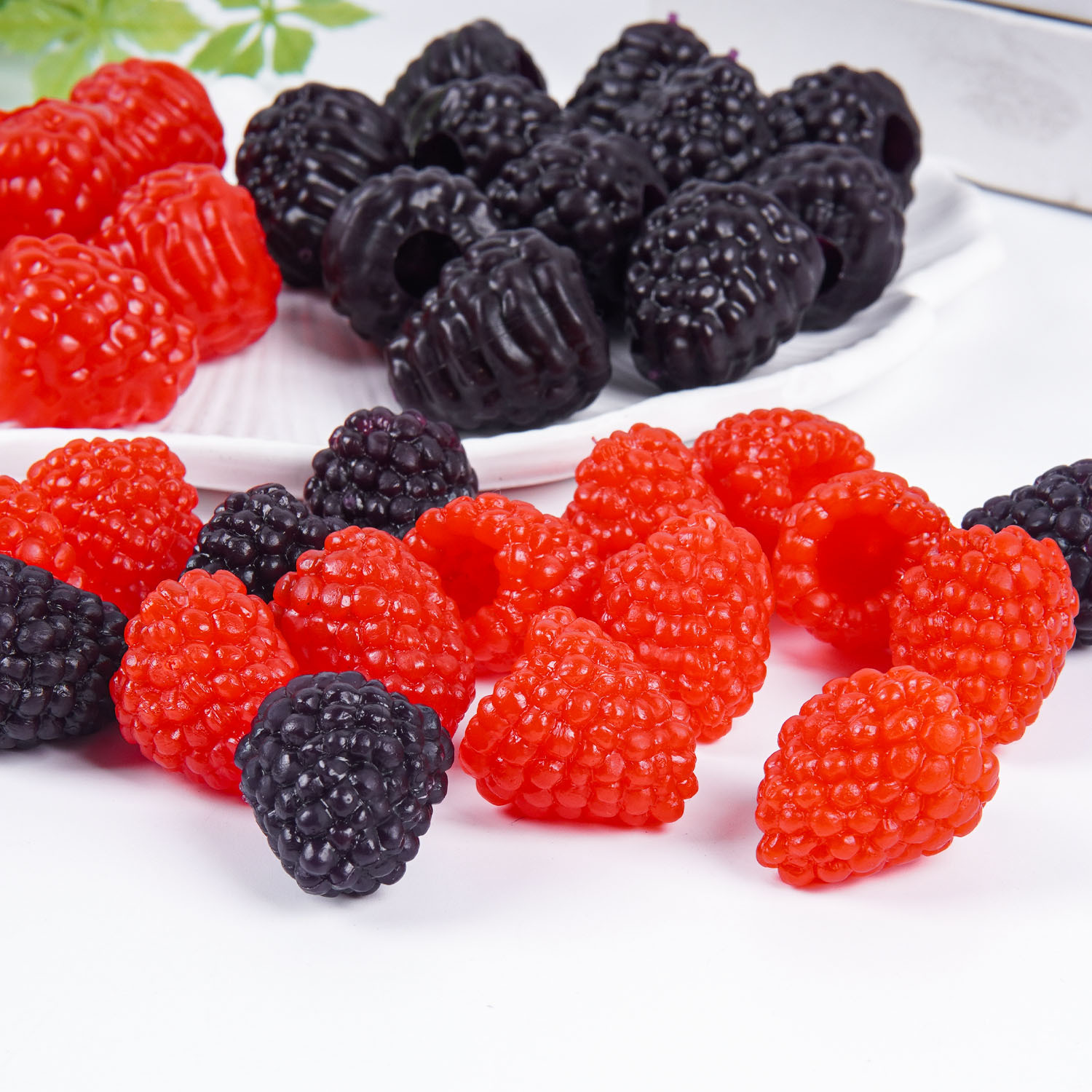 Pvc Artificial Raspberry Mulberry Raspberry Wild Strawberry DIY Handmade Cake Decoration Accessories Small Fruit Shooting Props