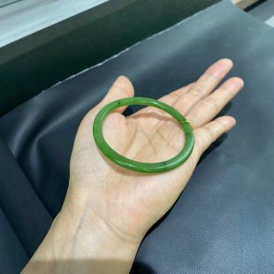 Jin Yutang Xinjiang Hetian Jasper Fine Bracelet Spicy Yang Green No Cracking 54.5 Wide 5 Weight 11.8g