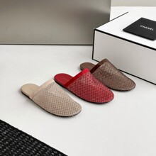 �W��վŮЬ26���ĕr��荾Wƴ��SƤ�A�^���e���mƽ�װ��^��Ь�WЬ