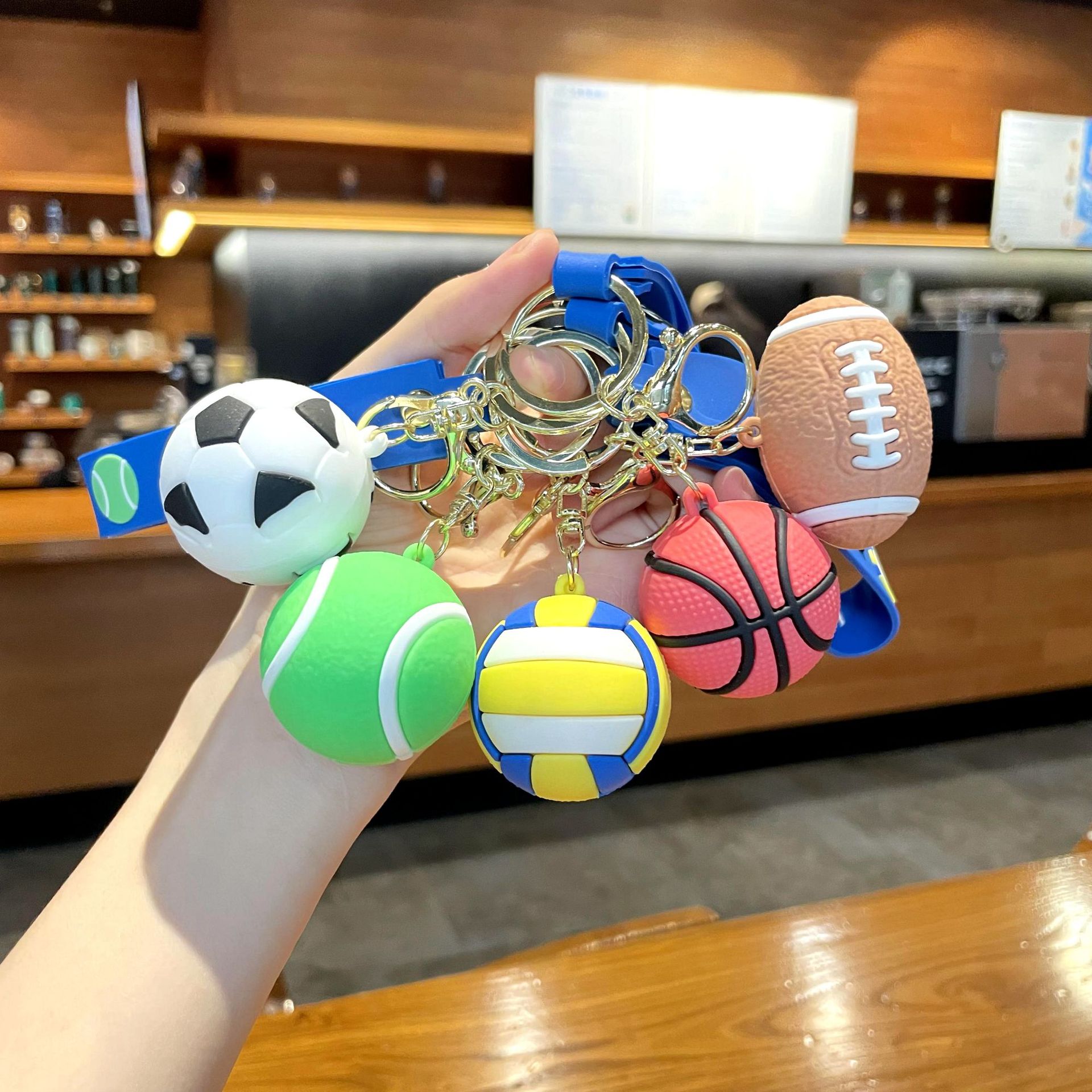 New three-dimensional ball football basketball football key chain fun creative bag pendant key chain wholesale
