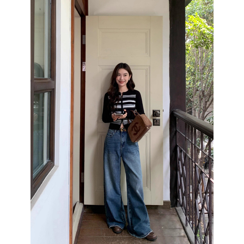 Mulvan Retro Blue Straight Jeans for Women in Autum High-Waisted Loose Slimming Look Wide-Leg Pants Long Pants