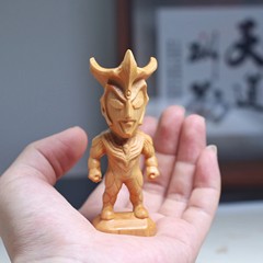 Green sandalwood, Badiga Ultraman wood carving, men's portable toy handle, cartoon boy's birthday gift ornaments