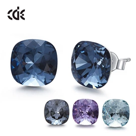 项链;耳环;耳钉