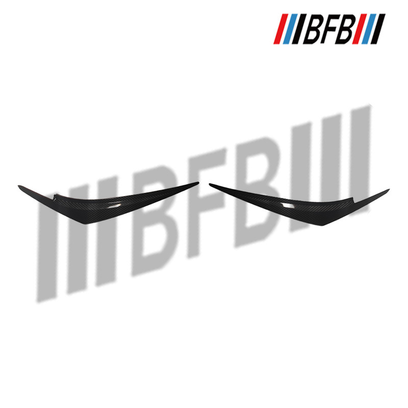 Suitable for 23-27 Subaru WRX dry carbon fiber headlight eyebrow covers WRX dry carbon front headlight LED eyebrow cover shell
