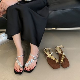 2025 Flower Accessories, Elegant High-Heeled Sandals for Women, High-End Versatile Beach Sandals, Metallic Square-Toe Women's Shoes
