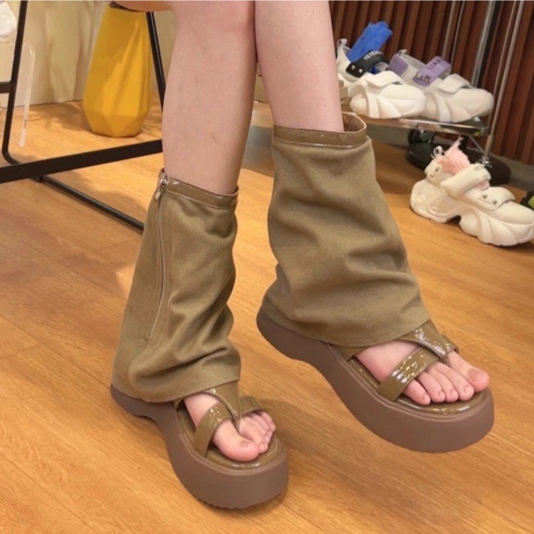 ¡Botas de tubo de jeans delgadas! 2026 sandalias de verano para mujeres con botas frías retro de suela gruesa