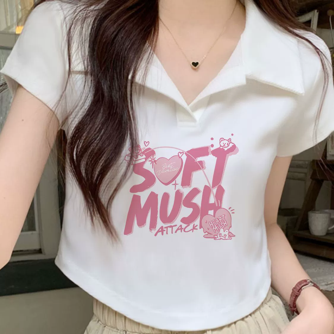 Летняя популярная женская футболка с короткими рукавами и воротником-поло, новинка 2025 года, модный корейский стиль, утягивающий и стильный топ из хлопка