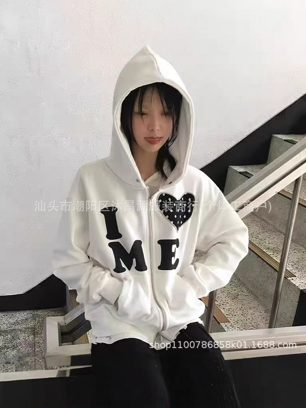 国境を越えた対外貿易はシンプルで個性的な街頭刺繍春と秋の新型フード付き男女レトロな愛のアルファベットのセーター|undefined