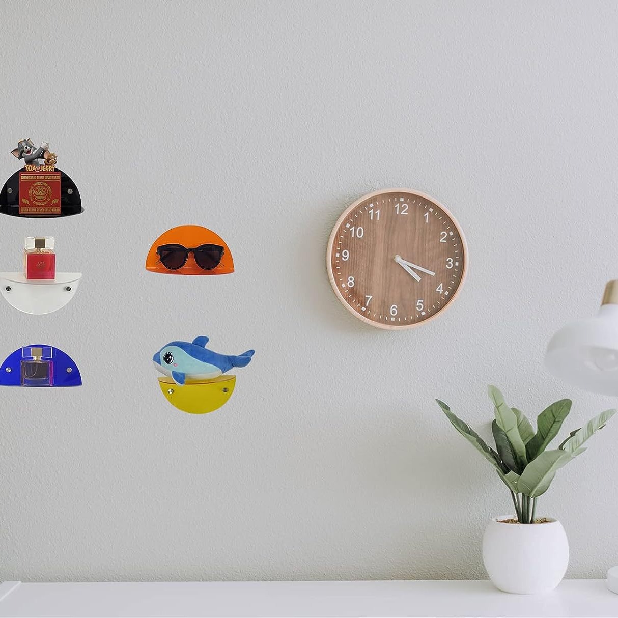 亚克力彩色小型浮动挂壁展示架用于植物玩具化妆品理想的家庭展