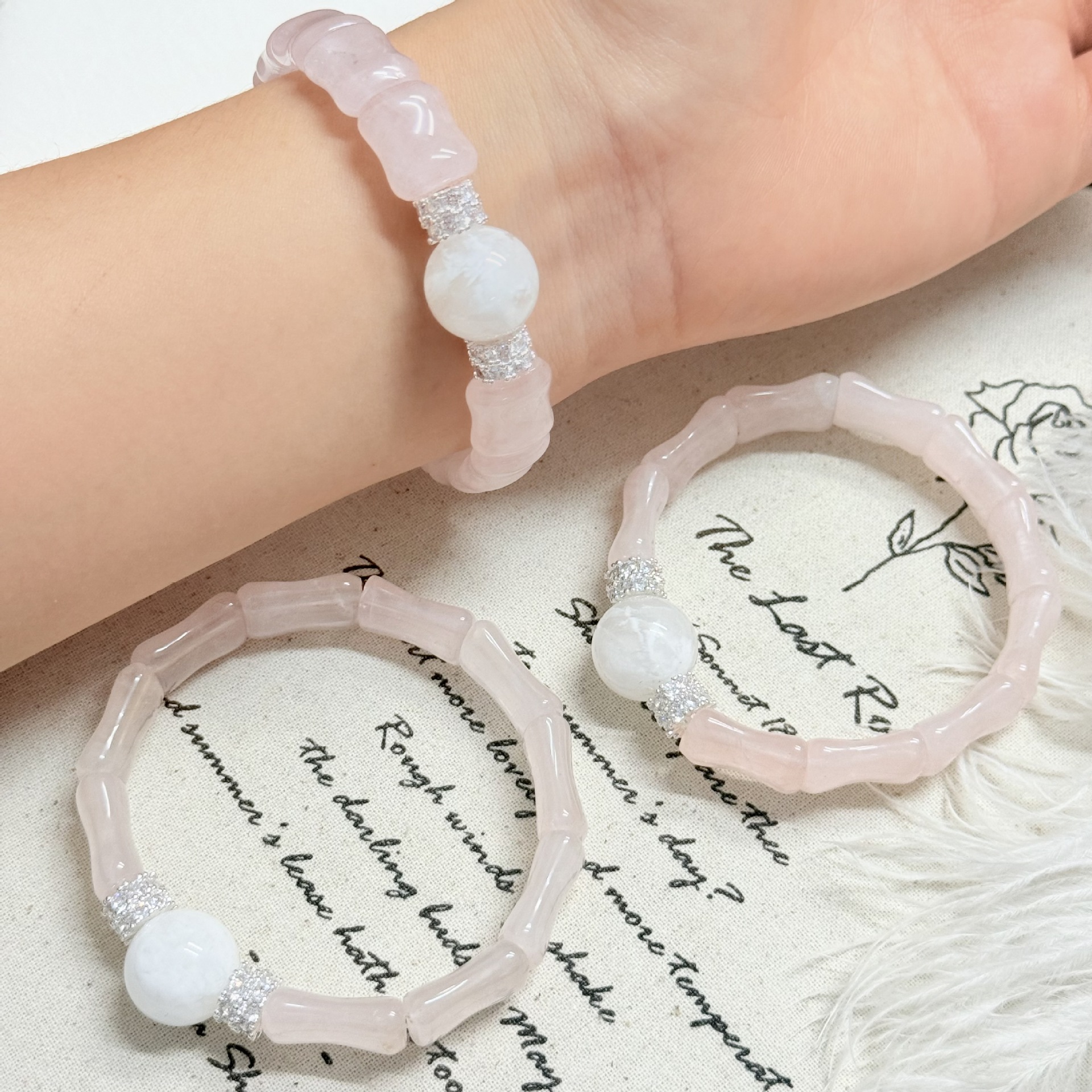 Natural Crystal And Gemstone Jewelry Brings Luck, Conveying Warmth, Clarity And Gentle Positive Energy, Making Every Day Feel Peaceful And Grounded. R_voghion.com