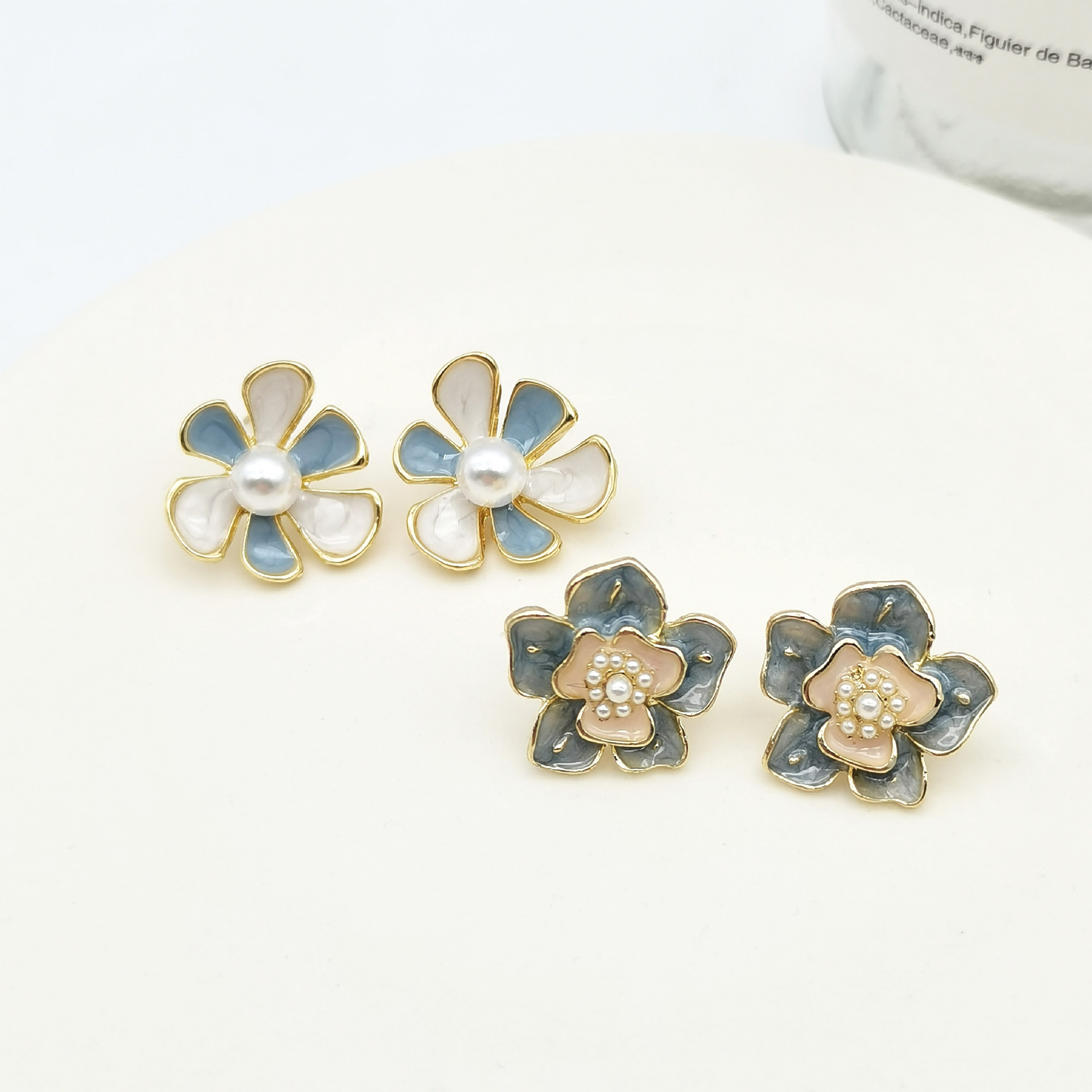 Simple Style Heart Shape Flower Resin Inlay Artificial Pearls Rhinestones Drop Earrings 1 Pair display picture 3