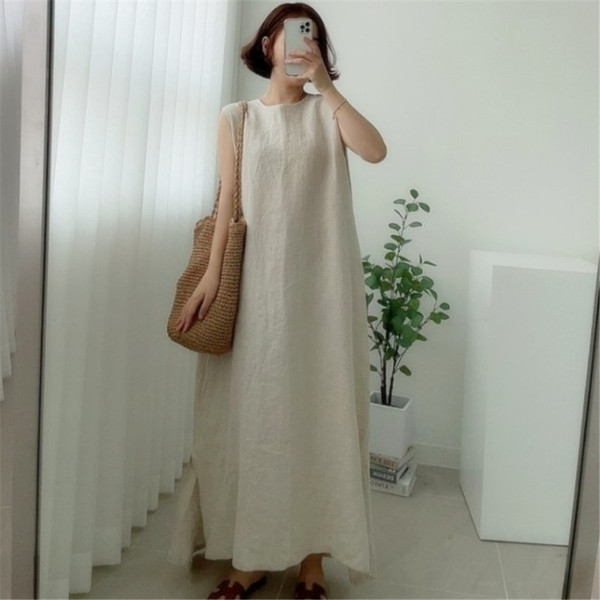 Summer long vest sleevless with a round collar