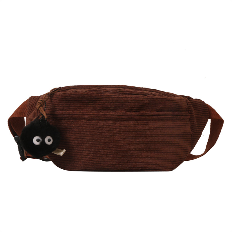 펜던트와 다크 브라운