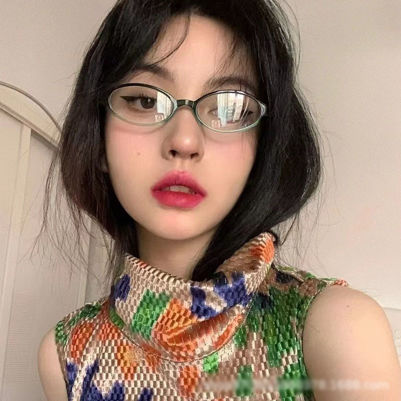 New retro small frame small face hot girl glasses frame student Female Anti-blue light glasses plain beauty artifact oval shape New retro small frame small face hot girl glasses frame student Female Anti-blue light glasses plain beauty artifact oval shape