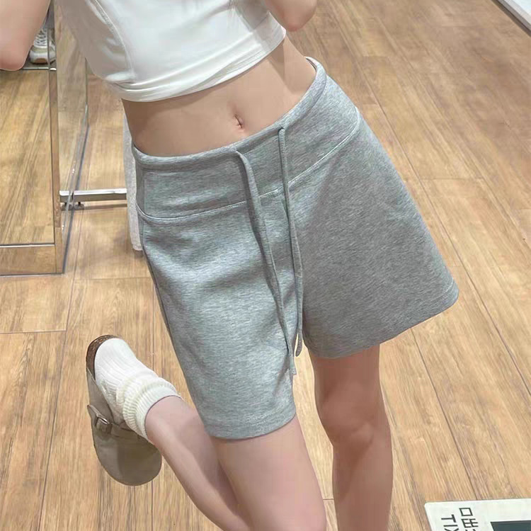 Gray Sports Shorts for Women, Summer 2026 New Style, Petite Loose Fit, Slimming A-Line High-Waisted Wide-Leg Shorts Gray Sports Shorts for Women, Summer 2026 New Style, Petite Loose Fit, Slimming A-Line High-Waisted Wide-Leg Shorts