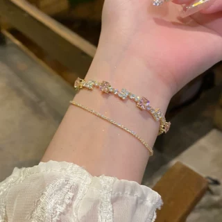 粉色锆石方形爪钻手链轻奢小众高级感气质手环百搭精致时尚手饰女
