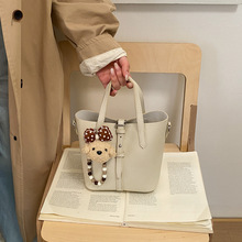 �¿�С�����s�r������˻@�Ӱ���Ůͨ�چμ�б�������ˮͰ�����l