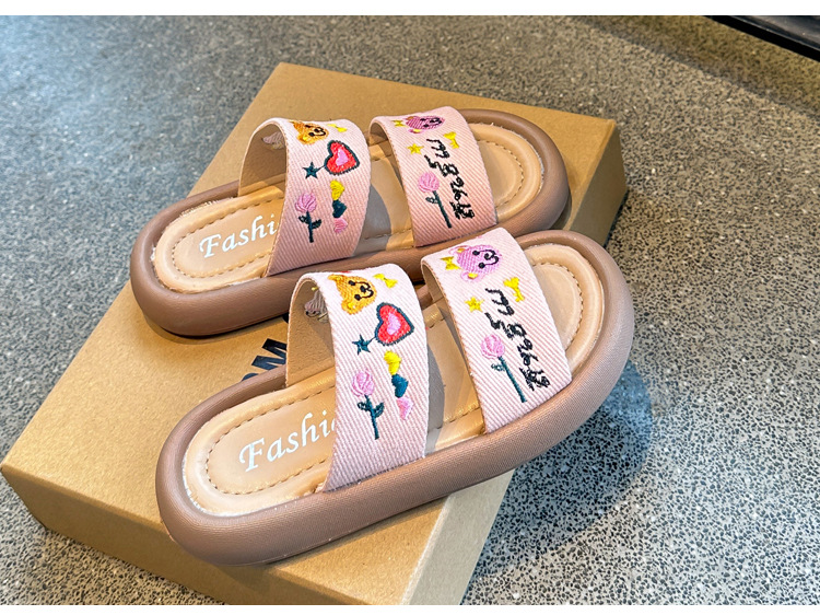 Sandali e pantofole per bambine 2024 sandali da spiaggia in stile bohémien, scarpe da principessa ricamate per l'estate_voghion.com