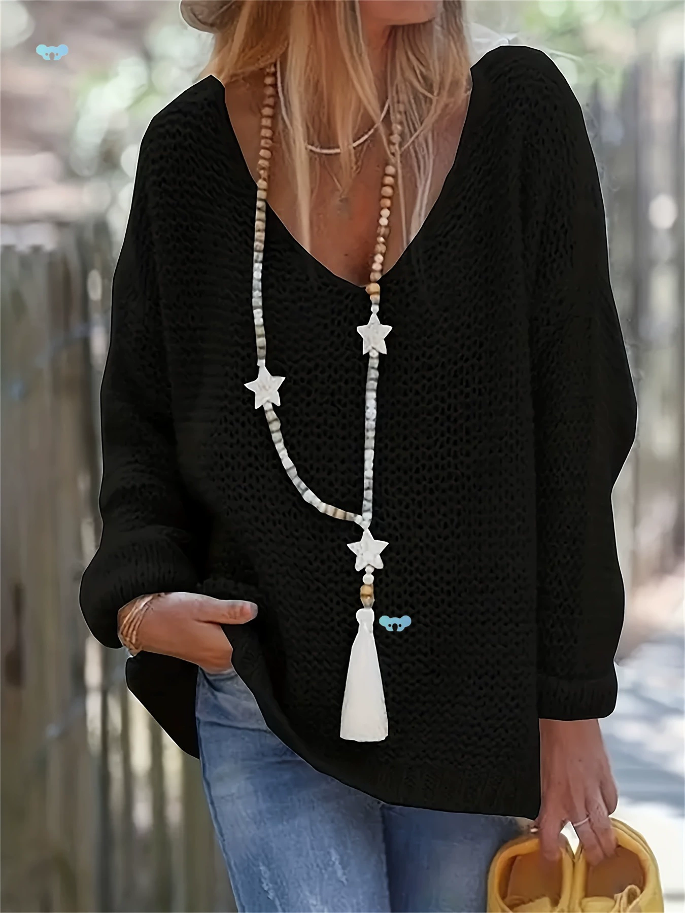 Женский уютный вязаный свитер с V-образным вырезом и длинными рукавами