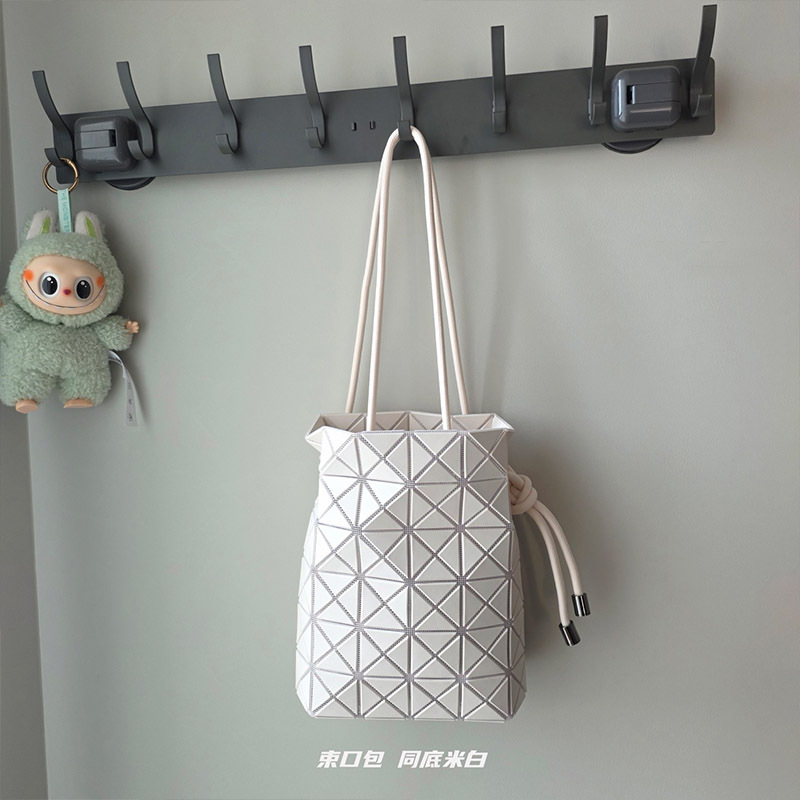 2023 Quilted Patchwork Drawstring Bucket Bag, Single Shoulder Handbag, Crossbody Women's Bag, Drawstring Bag, Quilted Street Fashion