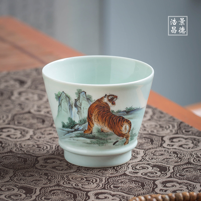 景德镇手绘粉彩老虎杯个人主人杯陶瓷手绘大号复古茶杯品茗杯茶具