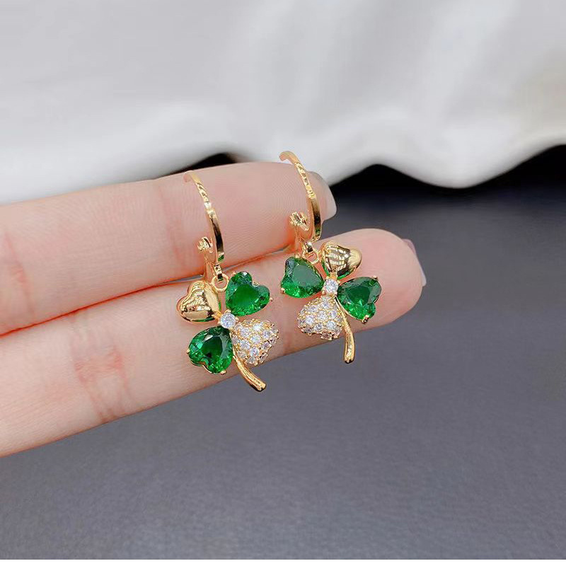 Daily Occasion Alloy Material Elegant Four Leaf Clover Alloy Inlay Zircon Women's Drop Earrings