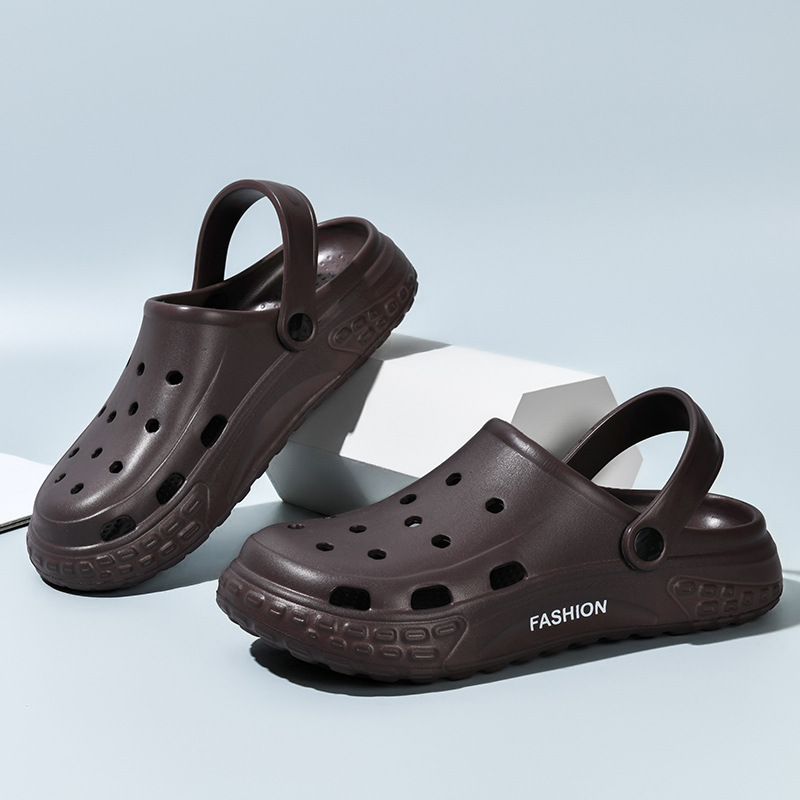 Color sólido Baotou Hole zapatos para hombres verano nuevo tipo de zapatillas de playa soleas gruesas antideslizantes sandalias para hombres