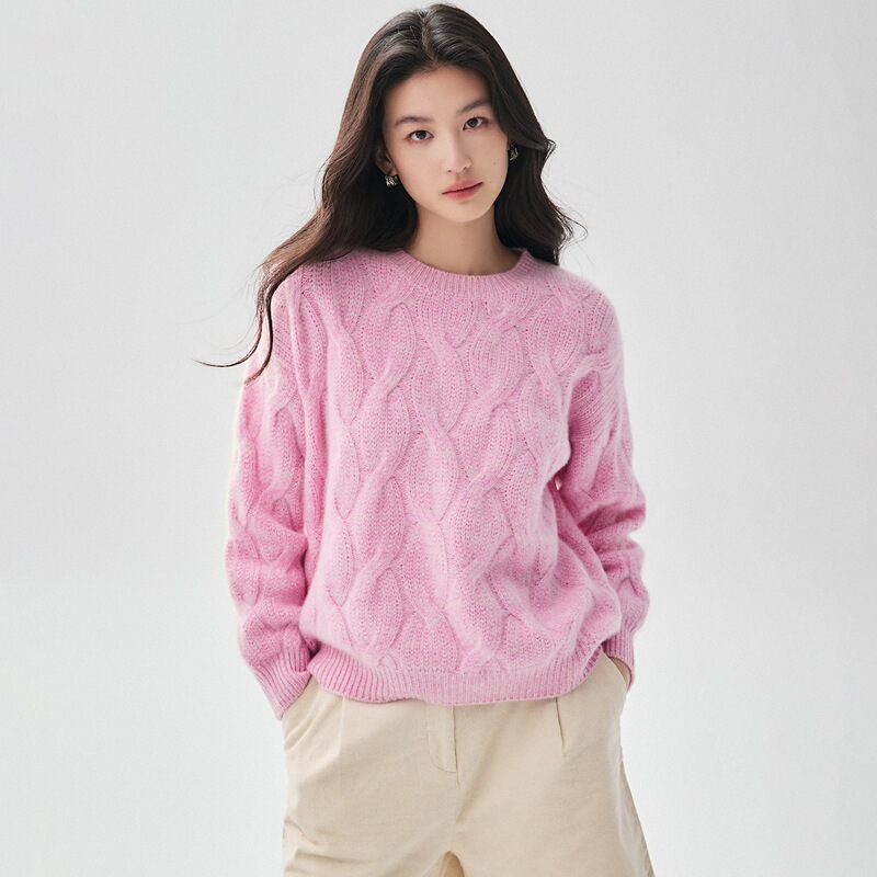 Light luxury 35 cashmere 65 cotton wool sweater for women, large cable knit, round neck, loose fit, soft and comfortable, stylish outerwear knit top Light luxury 35 cashmere 65 cotton wool sweater for women, large cable knit, round neck, loose fit, soft and comfortable, stylish outerwear knit top