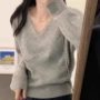 女式v领波点气质毛衣