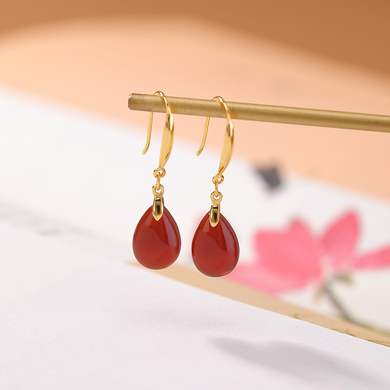 Bông tai nữ bạc S925 mạ vàng đính đá mã não đỏ hình giọt nước cổ điển — một đôi