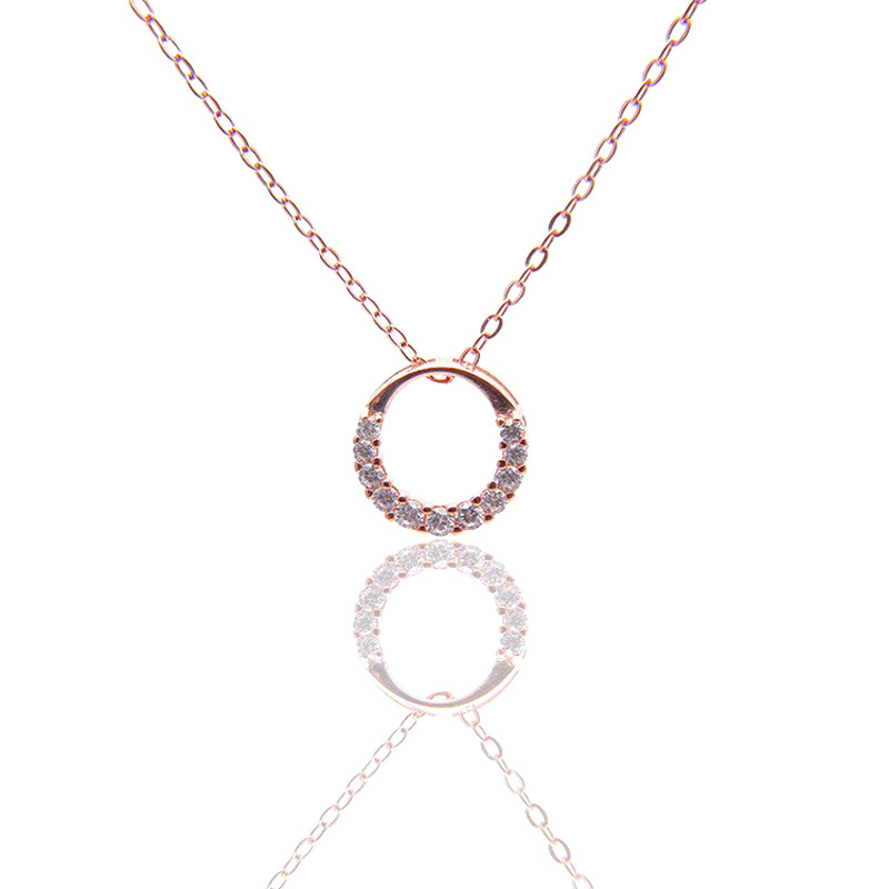 Fashionable necklace