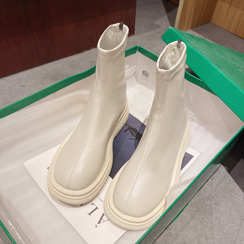 미색 숏부츠