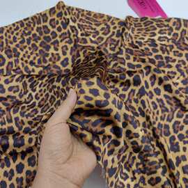 仿醋酸缎豹纹印花布料连衣裙服装手工布艺设计师款面料【欢迎二批