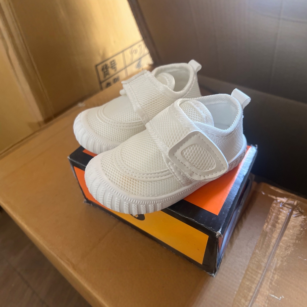 2024 bebés primavera y otoño 0 - 1 - 2 años 3 zapatos para bebés con suela suave antideslizantes zapatos para bebés de un solo hombre y mujer zapatos para niños pequeños