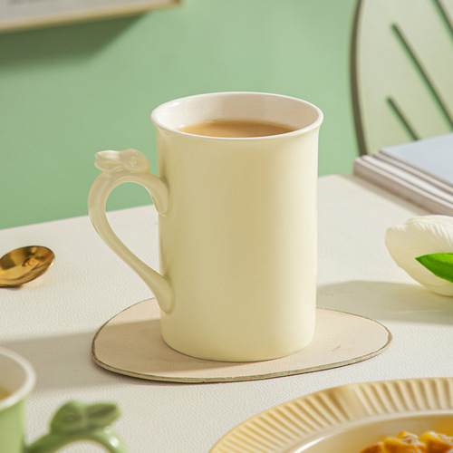 陶瓷马克杯哑光简约ing风咖啡杯家用高颜值兔子杯把耐高温水杯