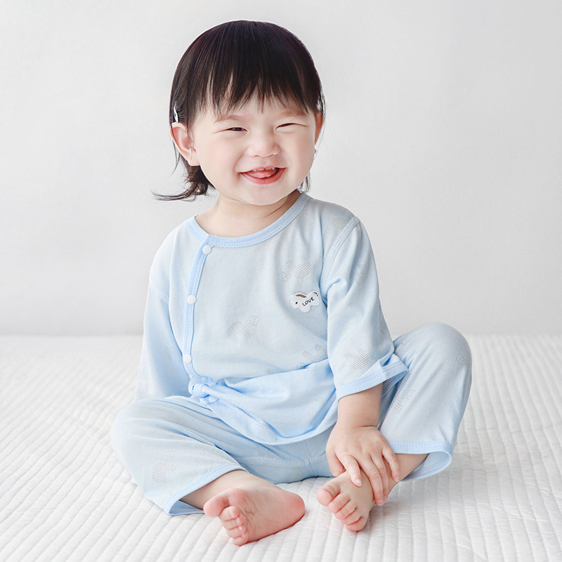 Set de verano para bebés aire acondicionado delgado con media manga dos piezas, ropa de verano para niños y niñas con media manga dividida