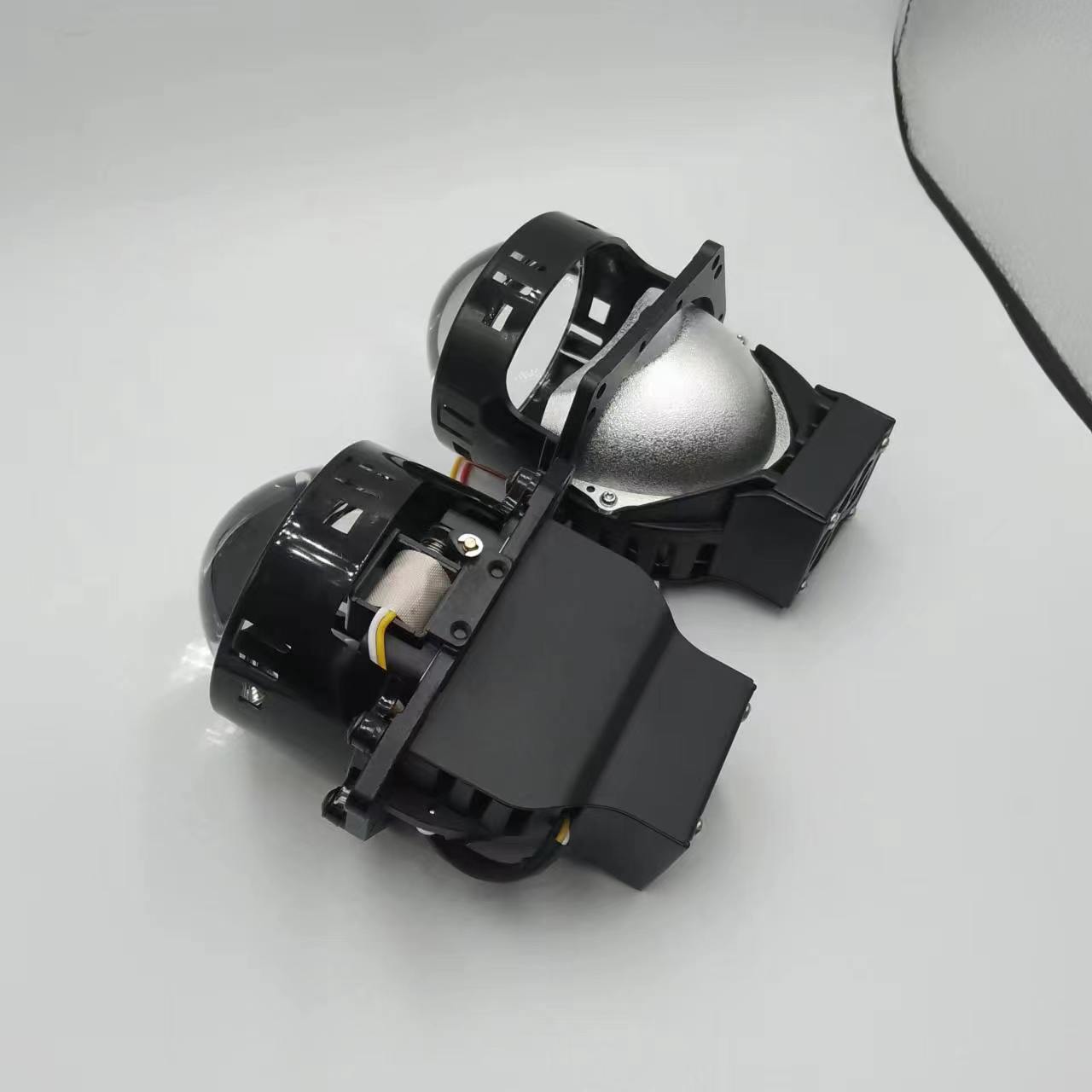 Coche directo láser LED faro al por mayor lente de luz dual H4 H7 9005 9006 lejos y cerca integrado