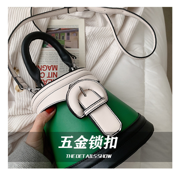 Retro Shoulder Messenger Portable Bag Wholesale display picture 17