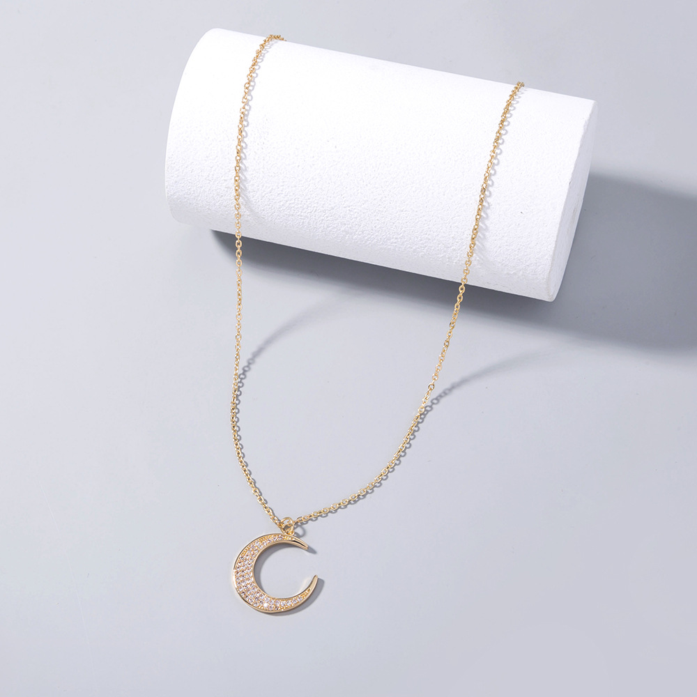 European and American hot selling ins style necklace simple classic moon pendant copper zircon clavicle chain accessoriespicture5
