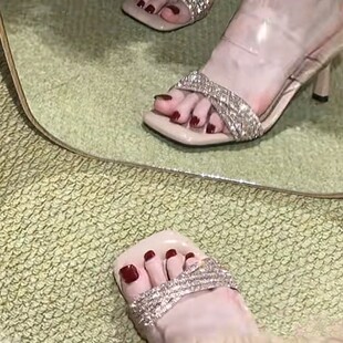 ��ʺ��ˮ�͸��һ�֎�������ЬŮ�⴩�ļ�¶ֺ���^�߸���Ь�Ը�