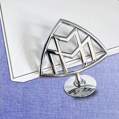 rear emblem, VS680 lettering, and – Car logo - standard-maybach-logo-sticky-version