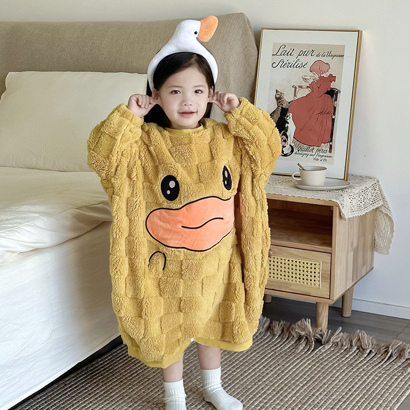 Bebé de franela engrosada camisón de los niños de invierno cálido pijamas de una sola pieza 3.4.5.6 años de edad los niños camisón al por mayor