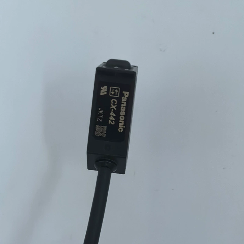 Фотоэлектрический датчик Panasonic CX-442