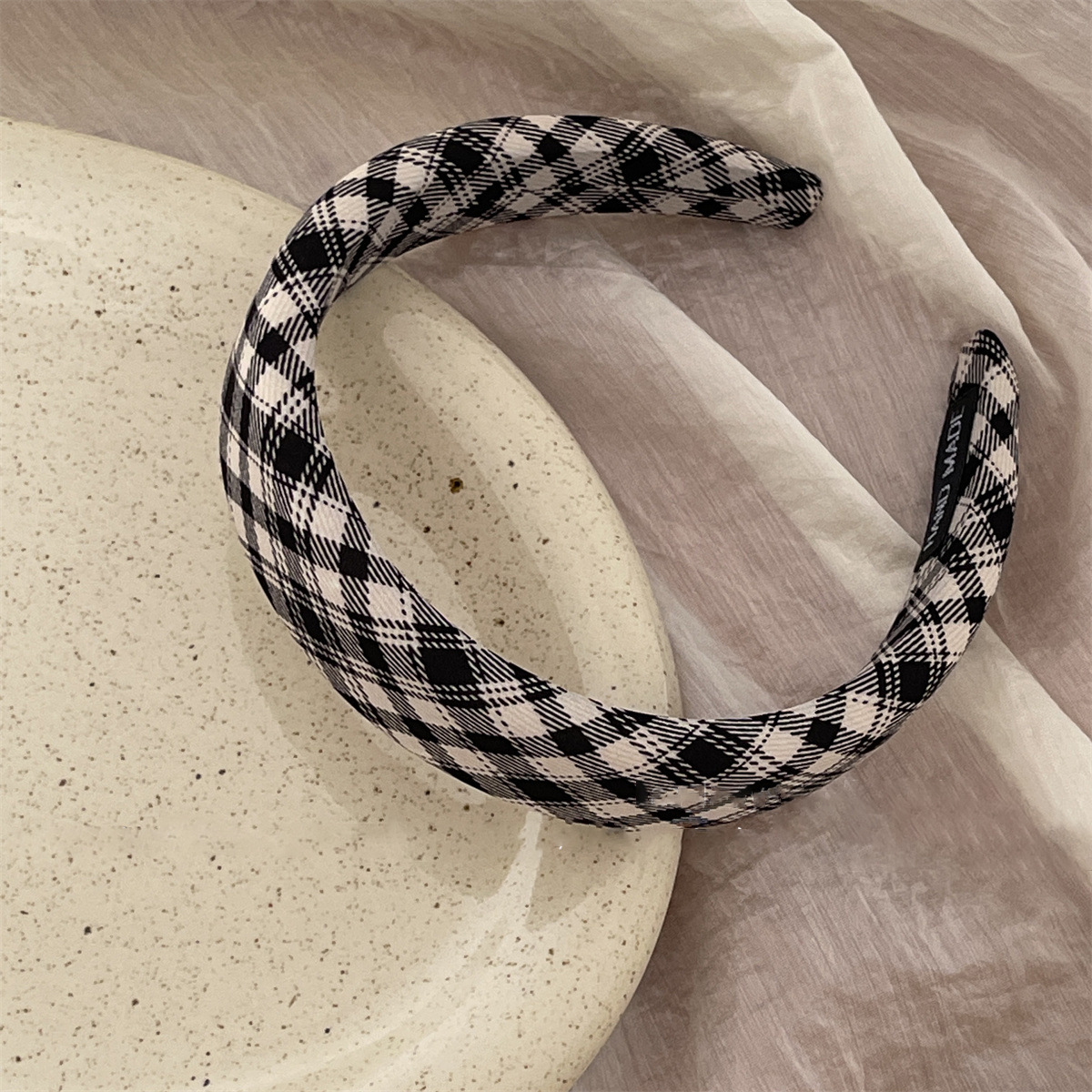 Bandeau à larges bords assorti de couleur noire et blanche rétro française pour femme, tempérament de début d'automne accru, haut de tête de mort, plaid floral, pressage des cheveux_voghion.com